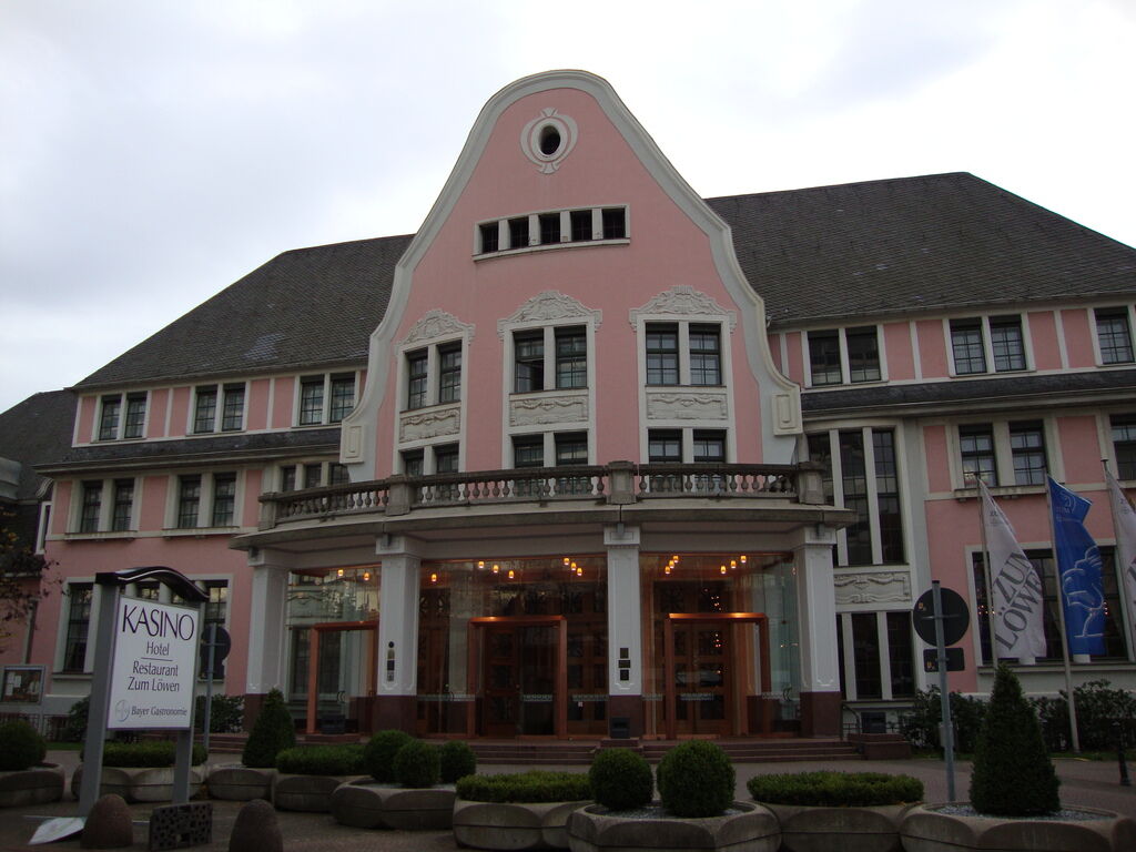 לברקוסן Kasino Hotel מראה חיצוני תמונה
